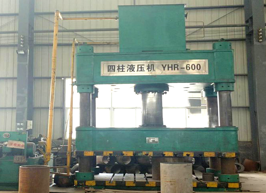 Four-Column Hydraulic Machine